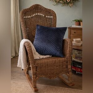 2 Quilted Pillows in Navy